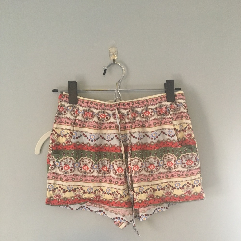 American Eagle Flowy Shorts